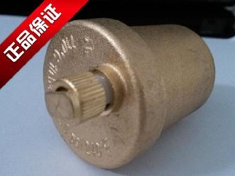 E121 采用杠杆 + 浮球机构，与普通针式排气阀相比有哪些结构优势？